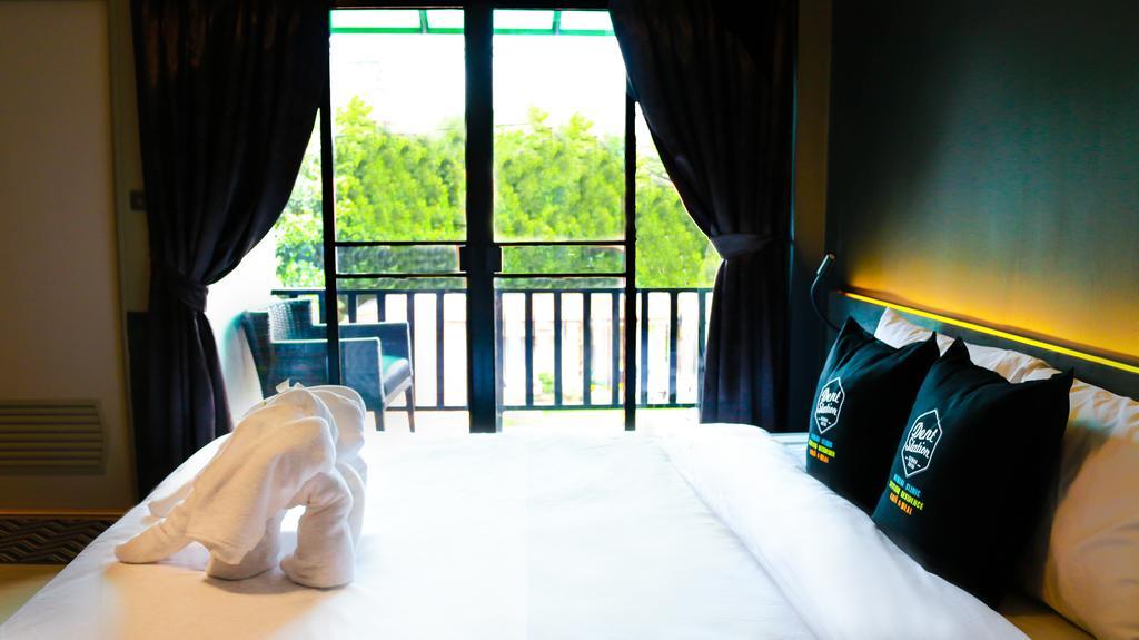 Hotel Dent Station Resident Phuket Esterno foto