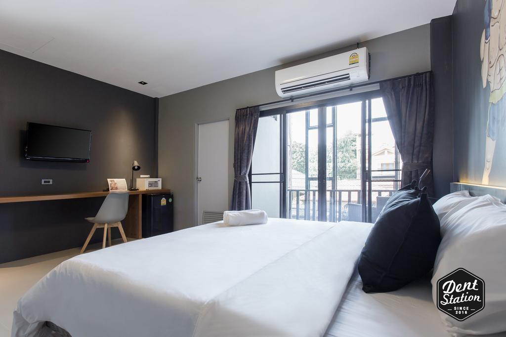 Hotel Dent Station Resident Phuket Esterno foto