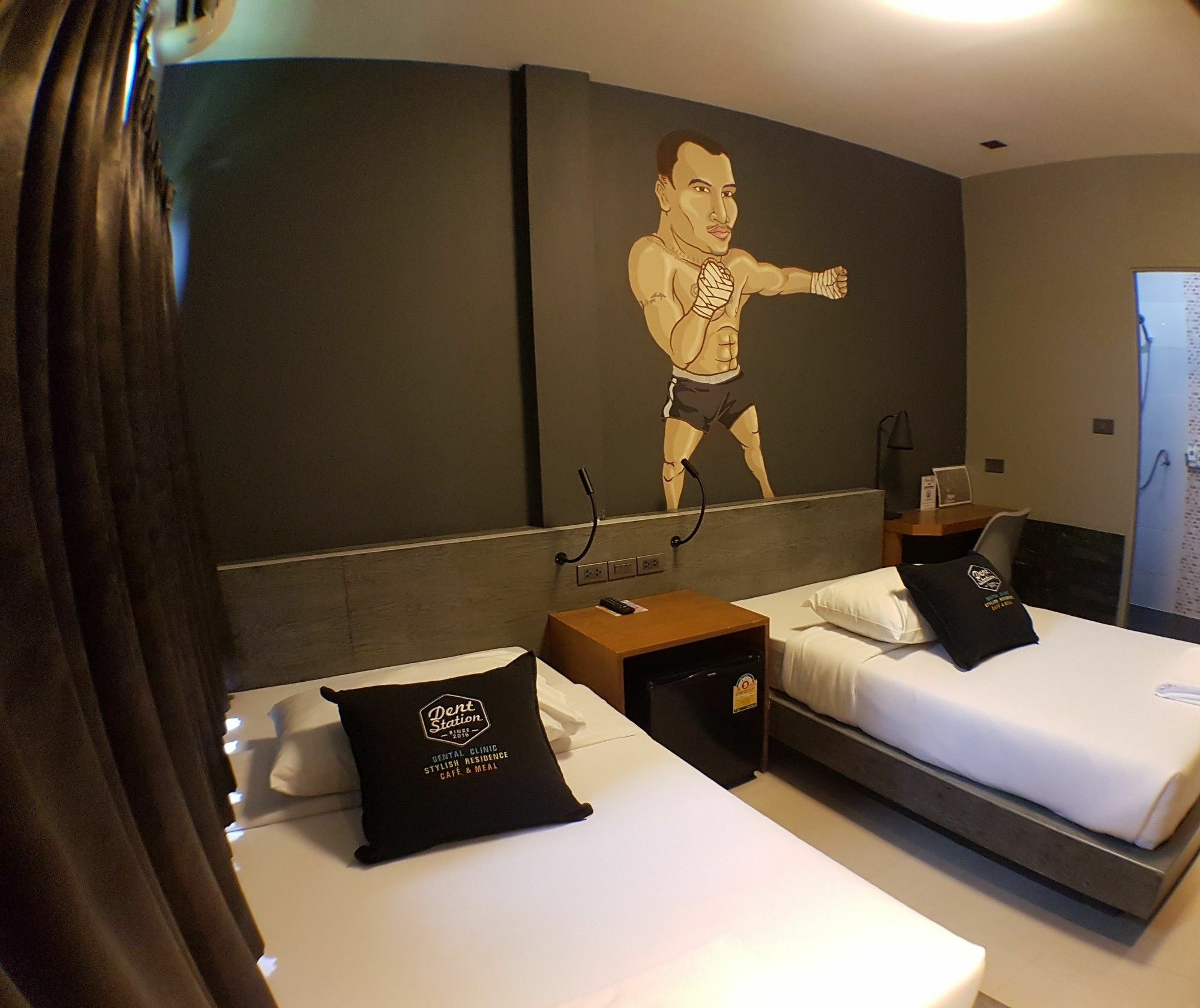 Hotel Dent Station Resident Phuket Esterno foto